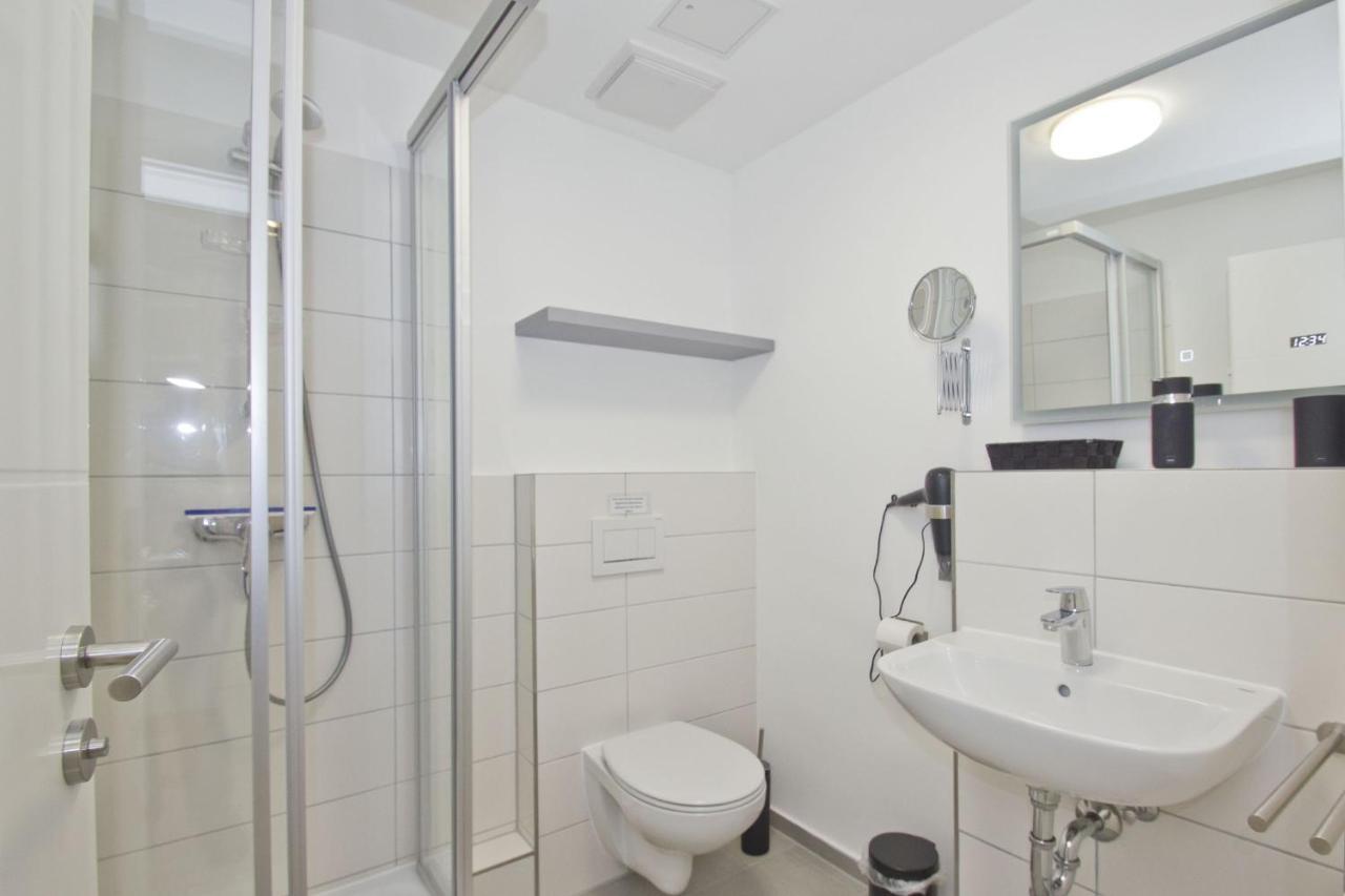 Ferienresidenz Zwei Bodden Fewo2-8 - Balkon, Sauna, Kamin Lietzow Номер фото